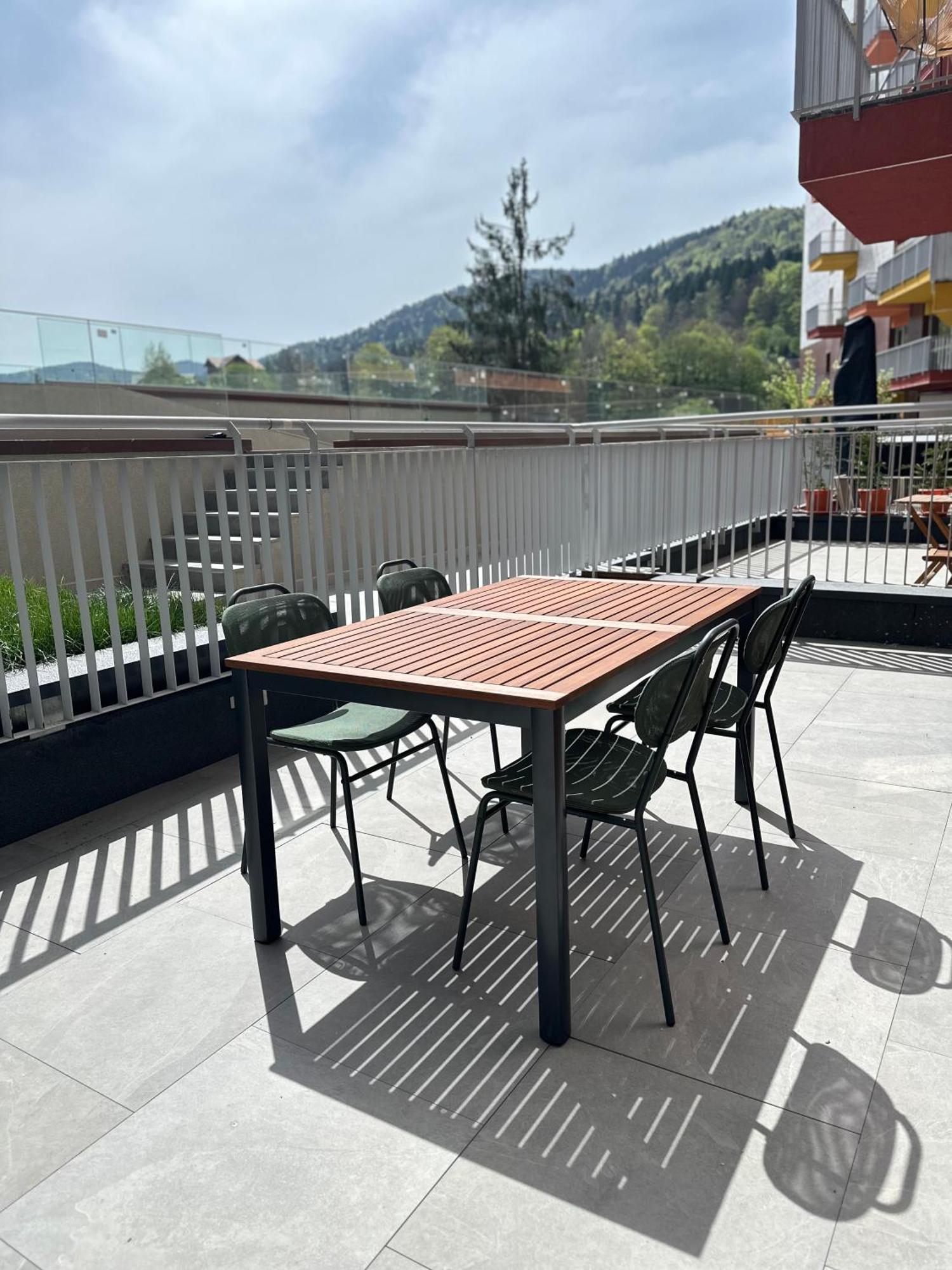 Joy Garden Apartment Sinaia Exterior foto